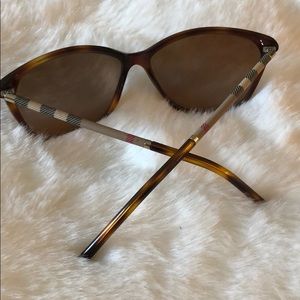 Burberry sunglasses